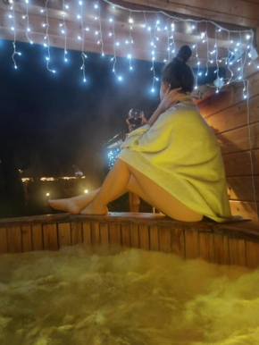 Domek z Jacuzzi w Cenie -Solina
